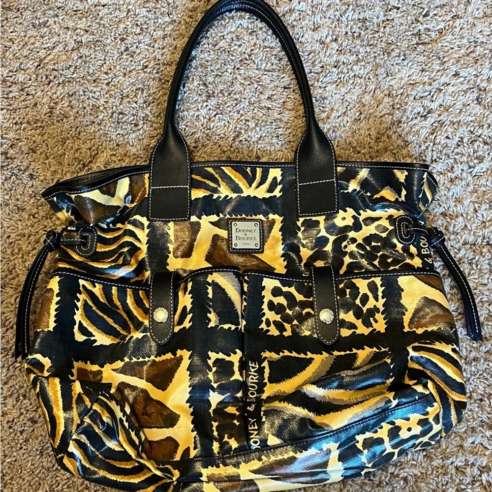 Dooney & Bourke Leopard Print Women's Bag - Picture 2 of 8